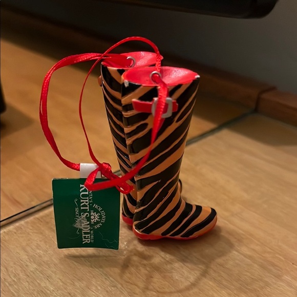 Orange and Black Heeled Boots with Zebra-Like Pattern - Picture 2 of 4